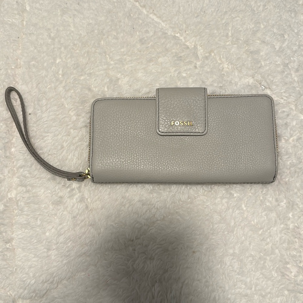 Fossil Zip Clutch (Grey)